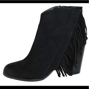 Women’s Size 7 Qupid Black Fringe Bootie